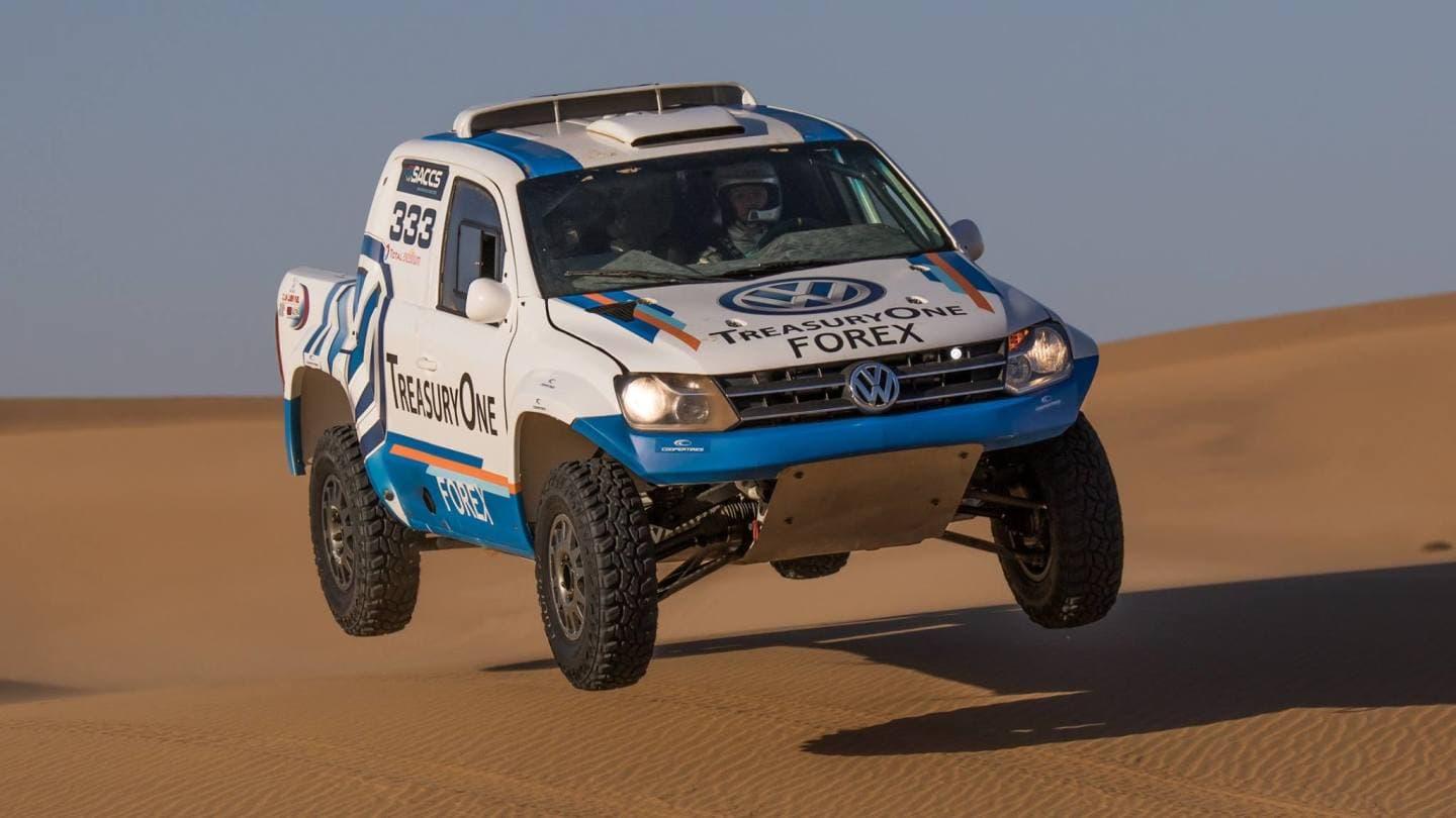 Volkswagen Amarok Dakar 3